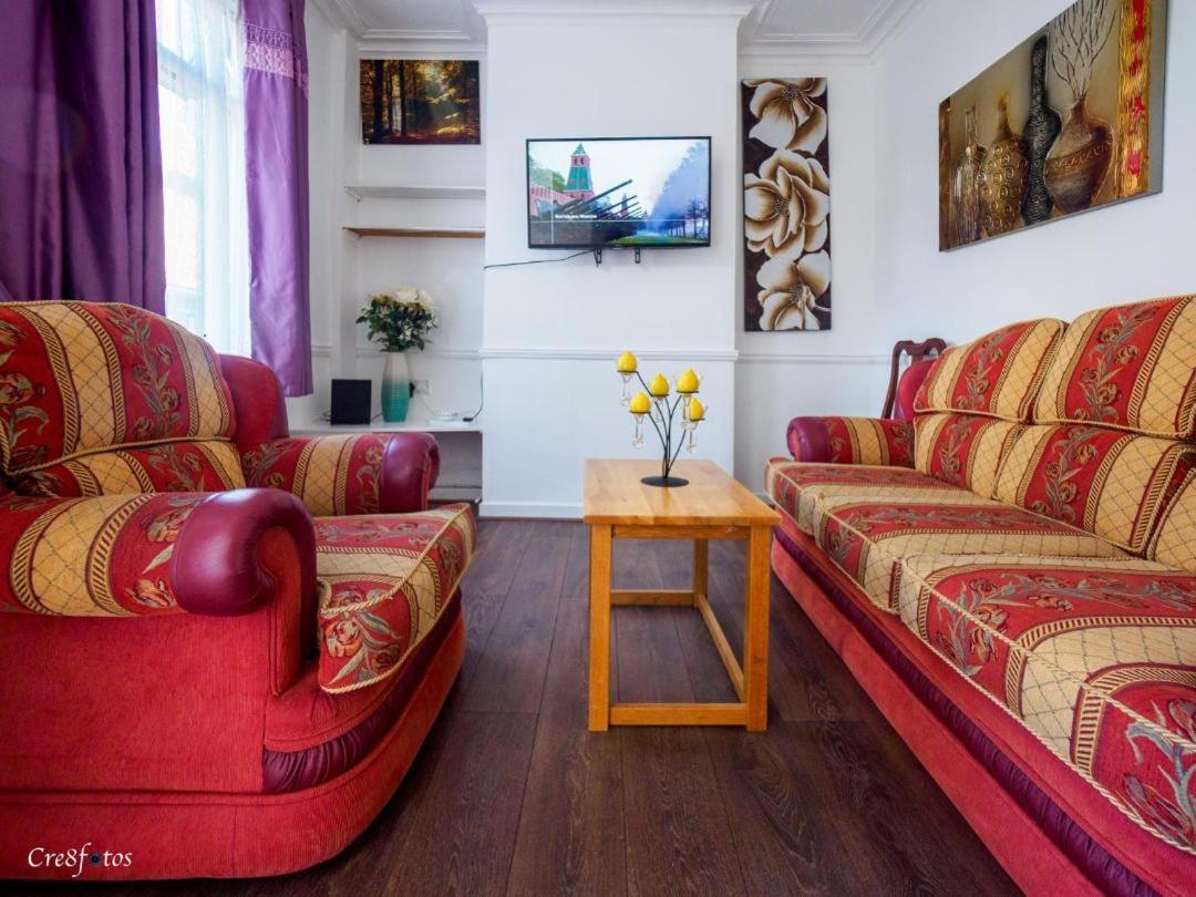 12 Cornwallis Lodge Family Room 1 Stoke-on-Trent Экстерьер фото